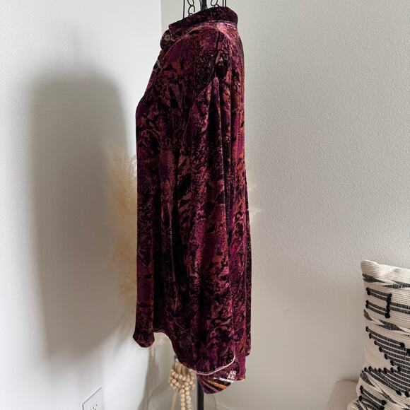 Johnny Was Burgundy Velour Snake Print Button Down Blouse Top Medium - Picture 4 of 6